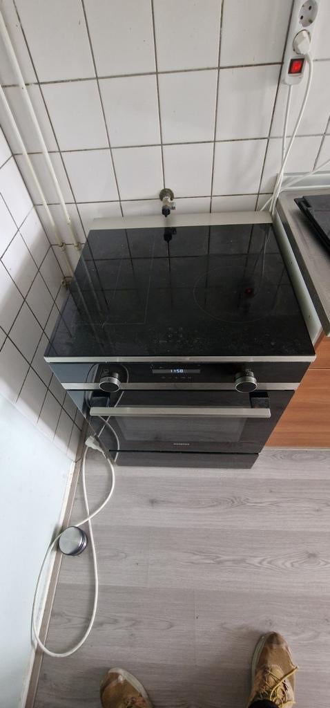 Vrijstaande inductiekookplaat met oven, Ophalen, 4 kookzones, Inductie, Vrijstaand