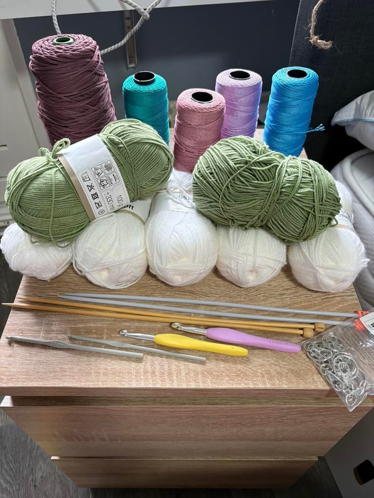 VERZAMELING TE KOOP, Ophalen of Verzenden, Zo goed als nieuw, Breien of Haken, Wol of Garen