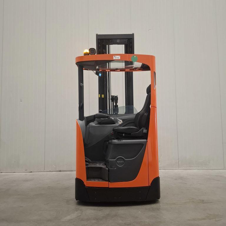 TOYOTA RRE160H, 1000 tot 2000 kg, Overige aandrijving, Reachtruck, TOYOTA