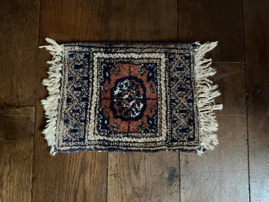 Mooi antiek Perzisch kleedje ❤️ 35 x 28 cm, Ophalen of Verzenden