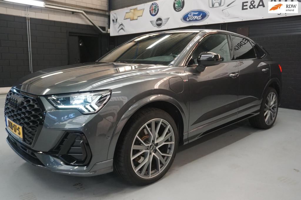 Audi Q3 Sportback 45 TFSI e S Edition 3X S-Line PLUG IN DEAL, Auto's, Audi, Lichtsensor, Gebruikt, Euro 6, 150 pk