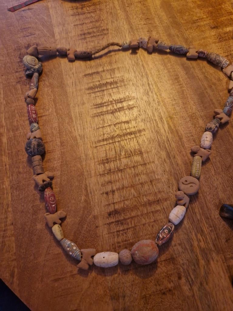 Etnische ketting met stenen kralen, Ophalen of Verzenden