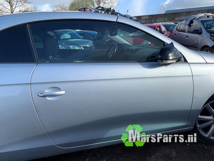 Portier 2Deurs rechts van een Volkswagen Eos (LK7W), Auto-onderdelen, Carrosserie en Plaatwerk, Gebruikt, -, -, Ophalen of Verzenden