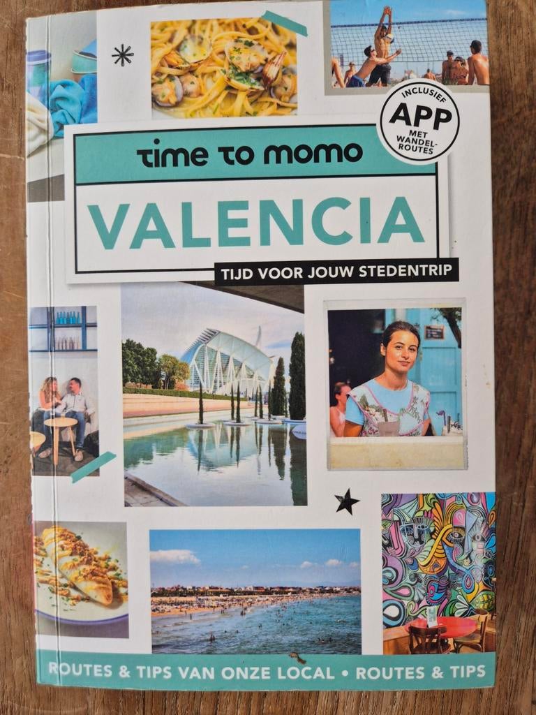 Time to Momo - Valencia 2024 gebruikt/met notities, Europa, Ophalen of Verzenden, Reisgids of -boek, Team Time to Momo; Fleur van der Put