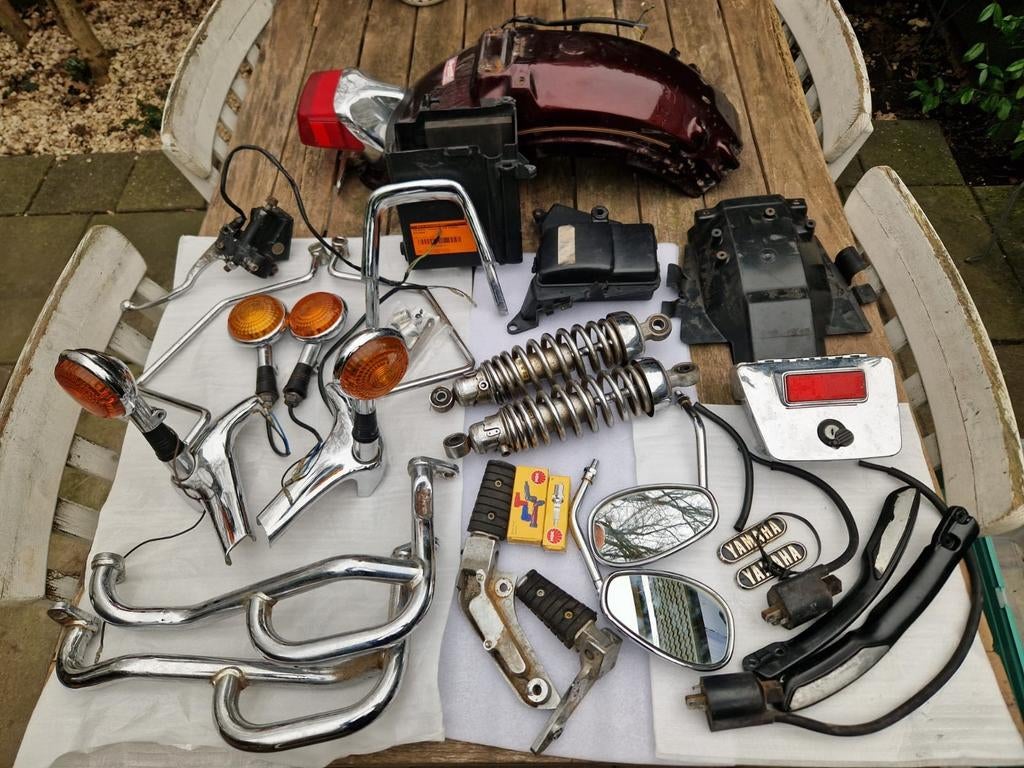 Diverse onderdelen Yamaha Virago XV700 uit 1986, Ophalen