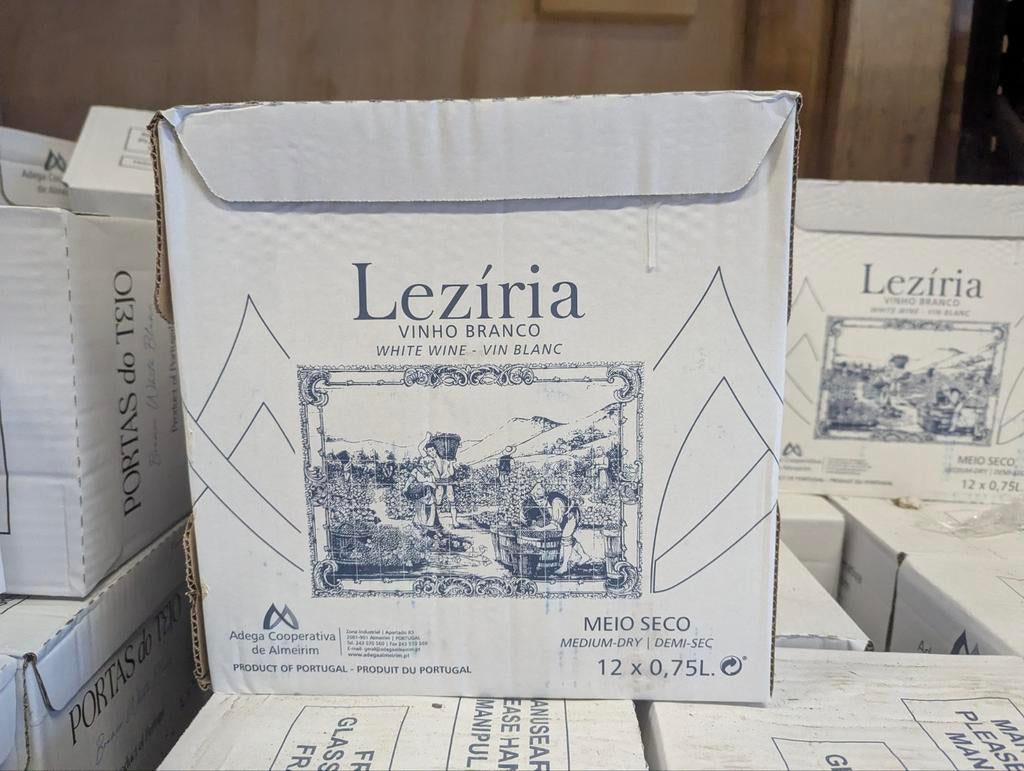 Partij Portugese wijn – ophalen regio Den Haag - €500, Ophalen, Nieuw, Overige gebieden, Overige typen