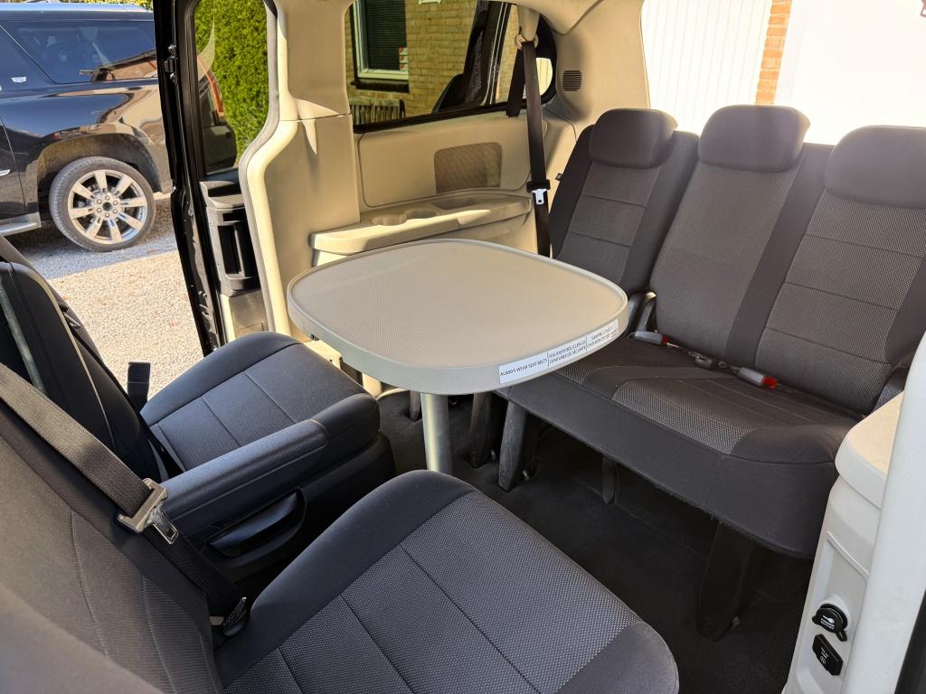 Chrysler Grand Voyager 3.8 V6 LIMITED RT SWIVEL&GO+TAFEL J.D, Auto's, Stof, Gebruikt, Grand Voyager, Zwart