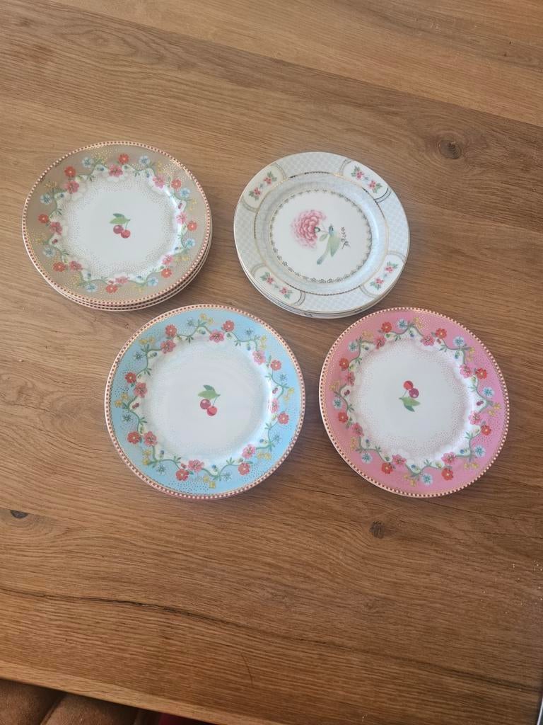 12 gebaksbordjes van PIP, Huis en Inrichting, Ophalen, Zo goed als nieuw, Bord(en), Overige stijlen