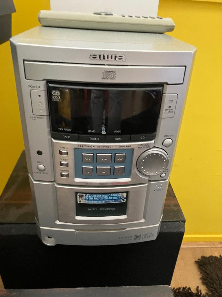 gratis AIWA miniset + pionier luidsprekers, Ophalen, Gebruikt, Tuner of Radio, Overige merken