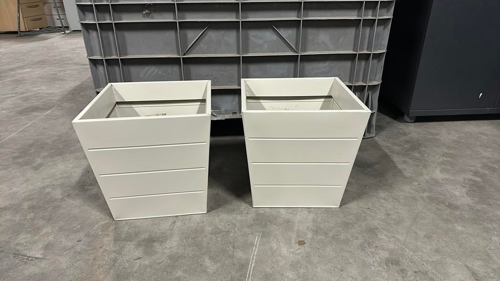 2 ikea plantenbakken., Tuin en Terras, Bloembakken en Plantenbakken, Kunststof, Minder dan 30 cm, Rond, Ophalen of Verzenden