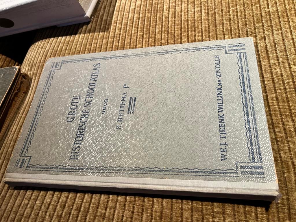 Grote Historische Schoolatlas H. Hettema 1955, Boeken, Gelezen, Overige atlassen, Ophalen of Verzenden, 1800 tot 2000