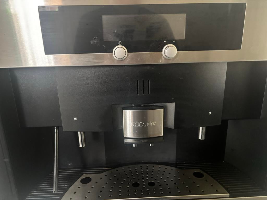 Miele 4060 koffiemachine met defect, Witgoed en Apparatuur, Ophalen, Niet werkend, Koffiemachine, Koffiebonen