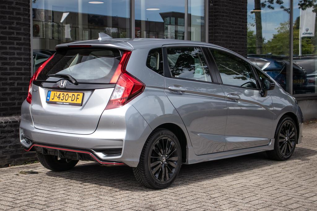 Honda Jazz 1.5 i-VTEC Dynamic | All-season banden | sportiev, Auto's, 12 maanden, 4 cilinders, 49 €/maand, Bedrijf