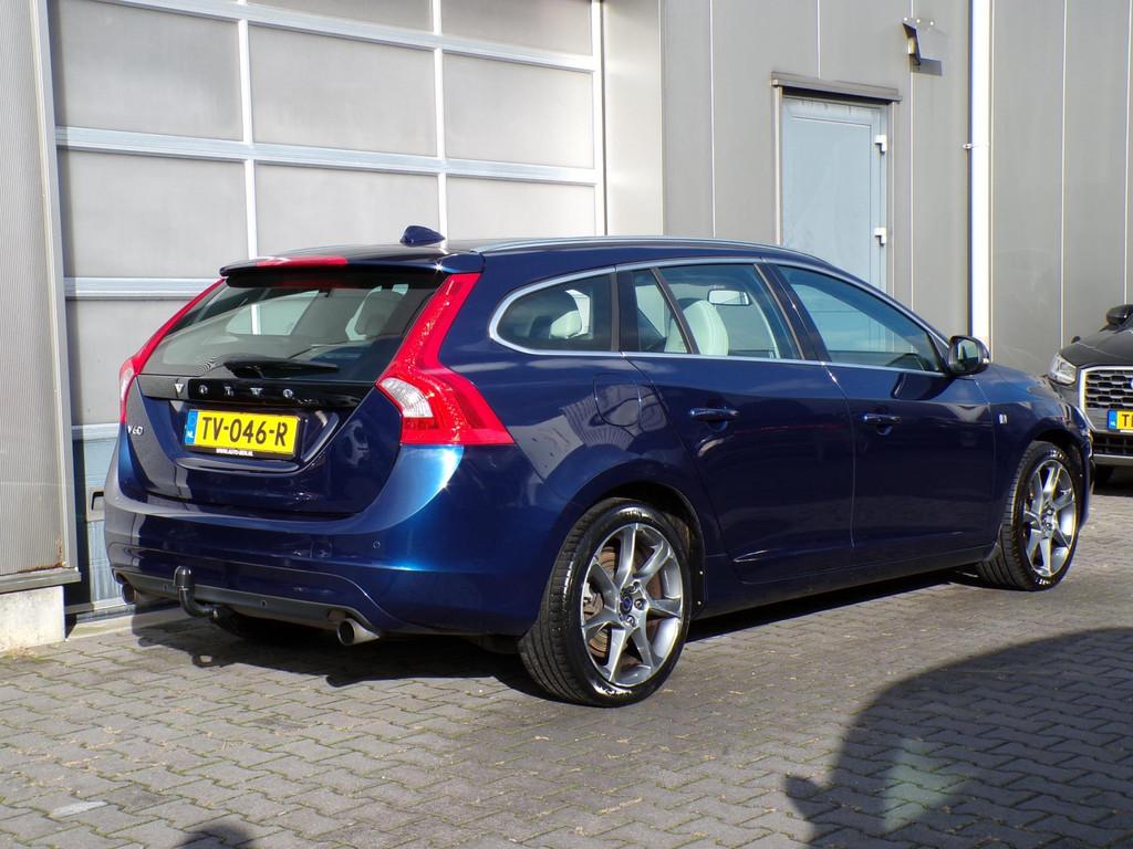Volvo V60 1.6 T3 Ocean Race Xenon/Leer/Clima/Stoelverw!, Auto's, Voorwielaandrijving, Gebruikt, 4 cilinders, 150 pk