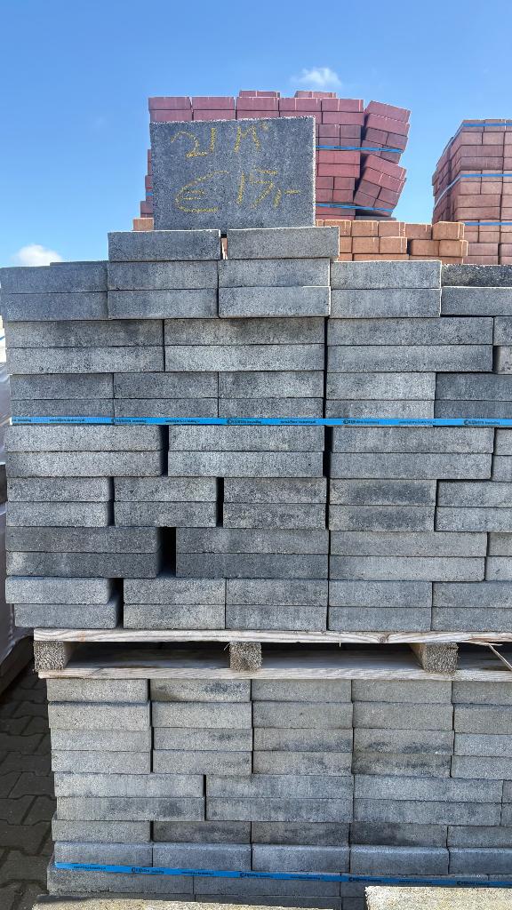 straksteen 20x30x5 nero grey 21 m2, Klinkers, Nieuw, Ophalen of Verzenden, 10 m² of meer