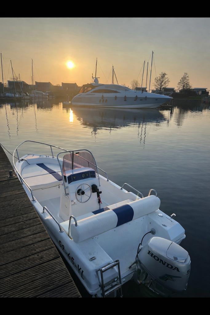 Sportboot Honda 50PK + trailer en is vaarklaar, 50 pk of meer, Ophalen of Verzenden, Zo goed als nieuw, Snelvarend