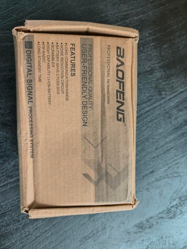 Baofeng portofoon met toebehoren, Ophalen of Verzenden, Zo goed als nieuw, Minder dan 2 km, Portofoon of Walkie-talkie