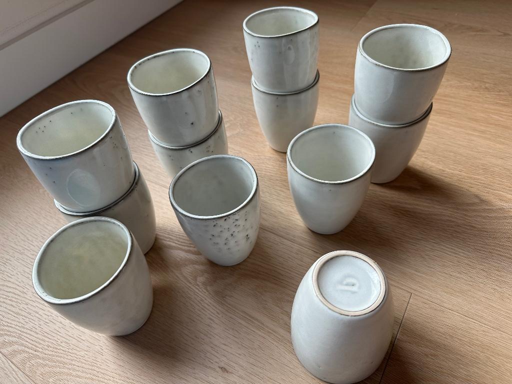 Broste Copenhagen Nordic Sand Mok 10 cm 25 cl als nieuw!, Huis en Inrichting, Keuken | Servies, Ophalen, Keramiek, Zo goed als nieuw