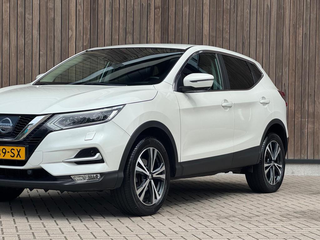 Nissan Qashqai 1.6 N-Connecta |Trekhaak|Navi|360 Camera|, Voorwielaandrijving, Gebruikt, 4 cilinders, 1290 kg