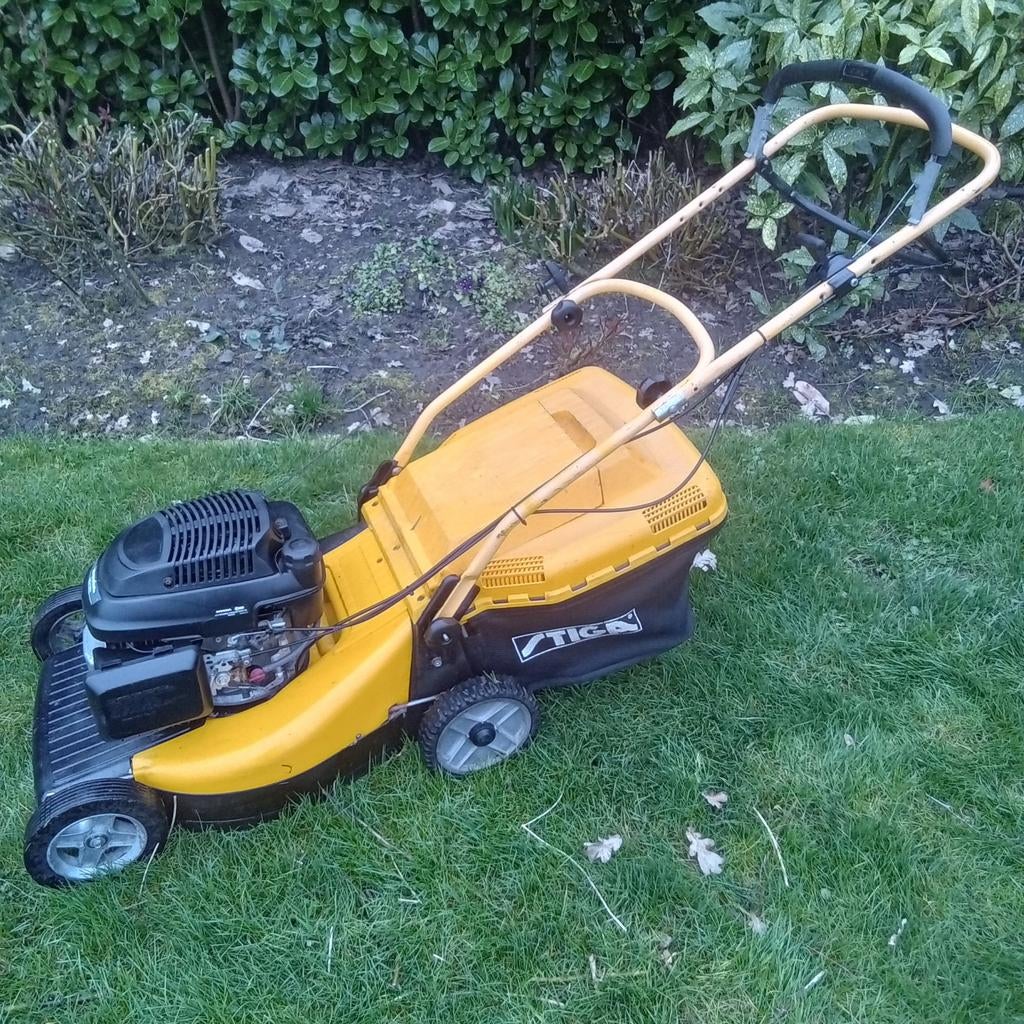 Stiga pro grasmaaier zelfrijdend benzine Motormaaier, Tuin en Terras, Ophalen, Cirkelmaaier, Gebruikt, Stiga