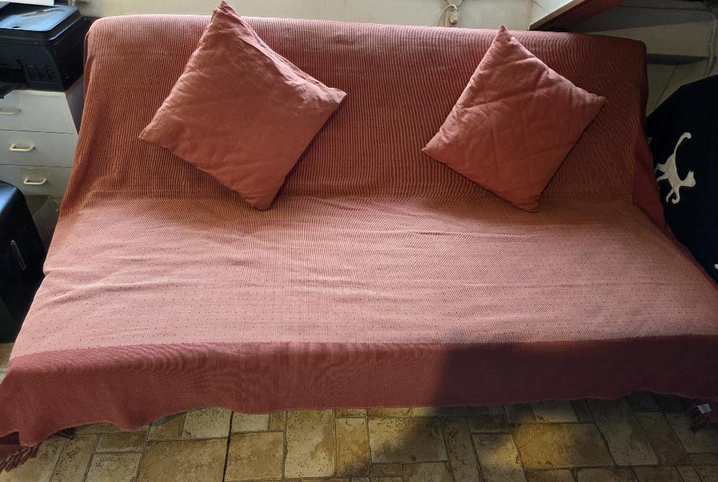 Hele nette Ikea slaapbank Beddinge met mooi kleed, Huis en Inrichting, Ophalen, Overige kleuren, Tweepersoons, 140 cm