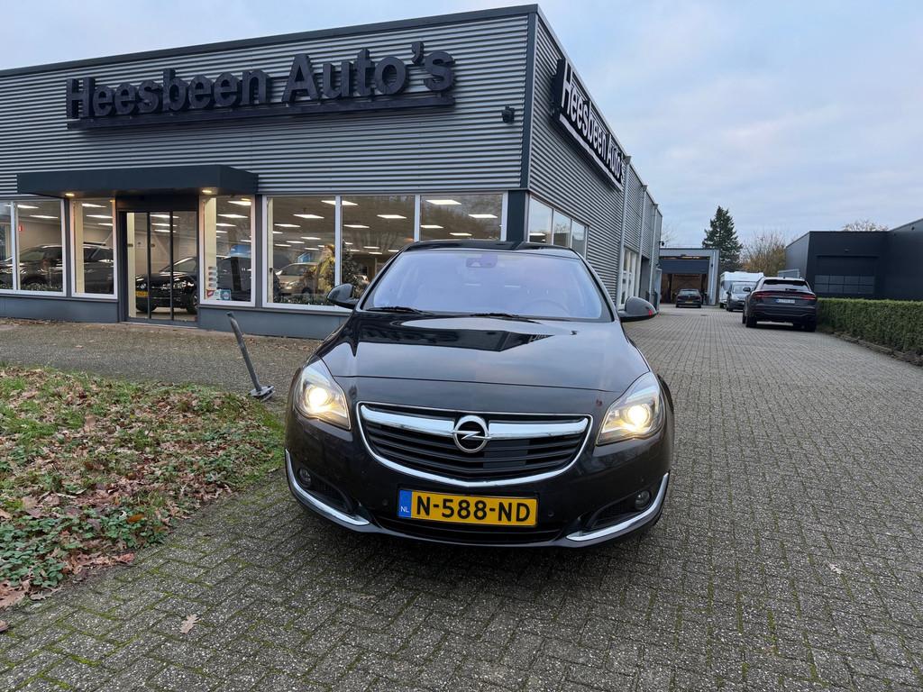 Opel Insignia 2.0 T Cosmo 4x4, Auto's, Automaat, Gebruikt, Zwart, Leder