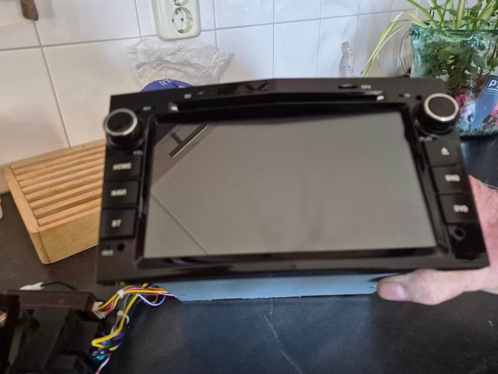 Autoradio, Ophalen, Zo goed als nieuw