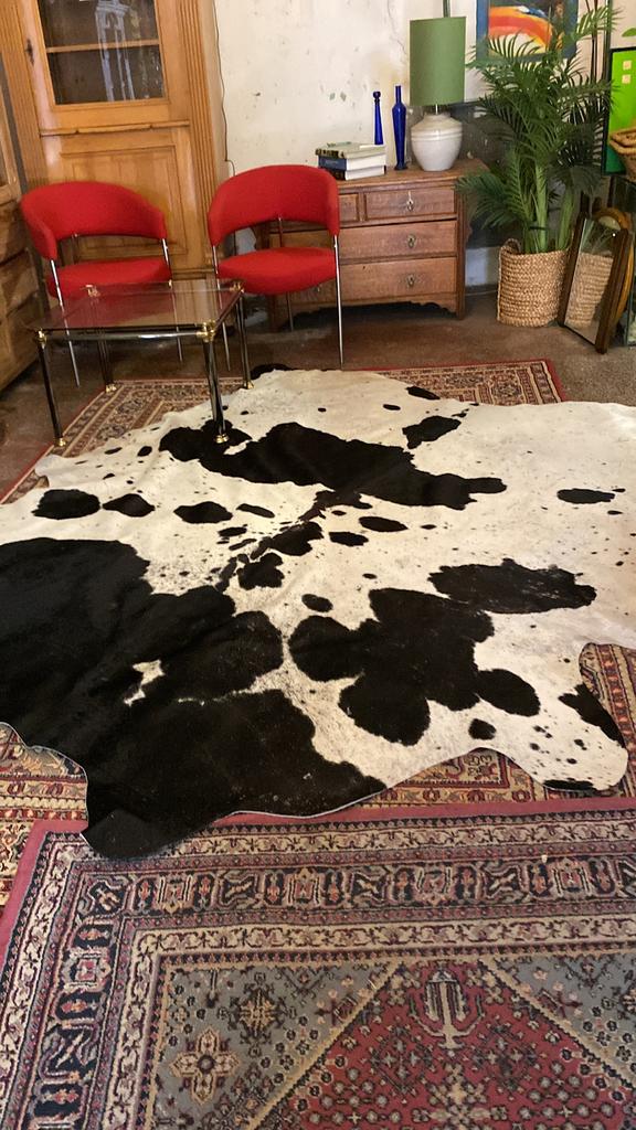 Groot Koeienhuid vloerkleed, Huis en Inrichting, Stoffering | Tapijten en Kleden, Ophalen, Zo goed als nieuw, Rechthoekig, 200 cm of meer
