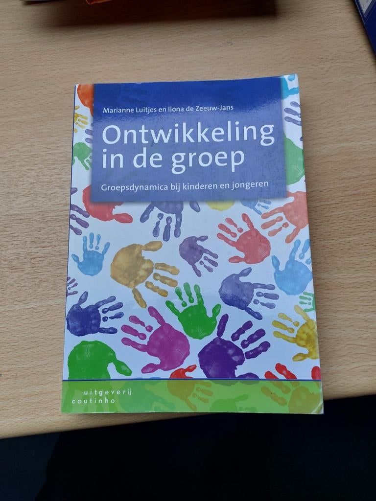 Marianne Luitjes - Ontwikkeling in de groep, Marianne Luitjes; Ilona de Zeeuw-Jans, Sociale wetenschap, Ophalen of Verzenden, Zo goed als nieuw