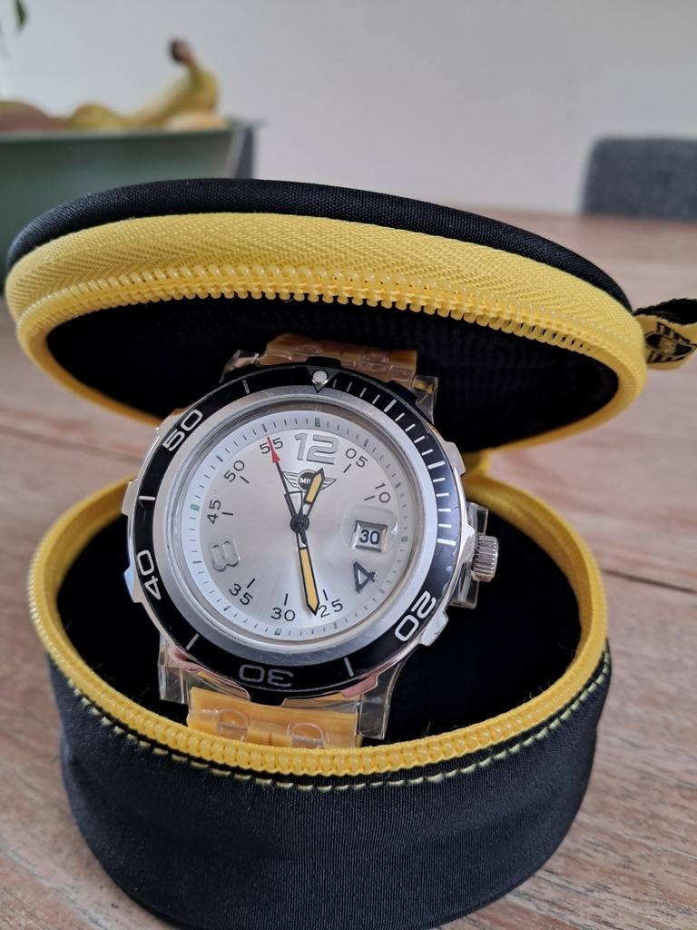 BMW Mini Mellow Yellow Horloge - Nieuwstaat, Sieraden, Tassen en Uiterlijk, Horloges | Heren, Overige merken, Kunststof, Polshorloge