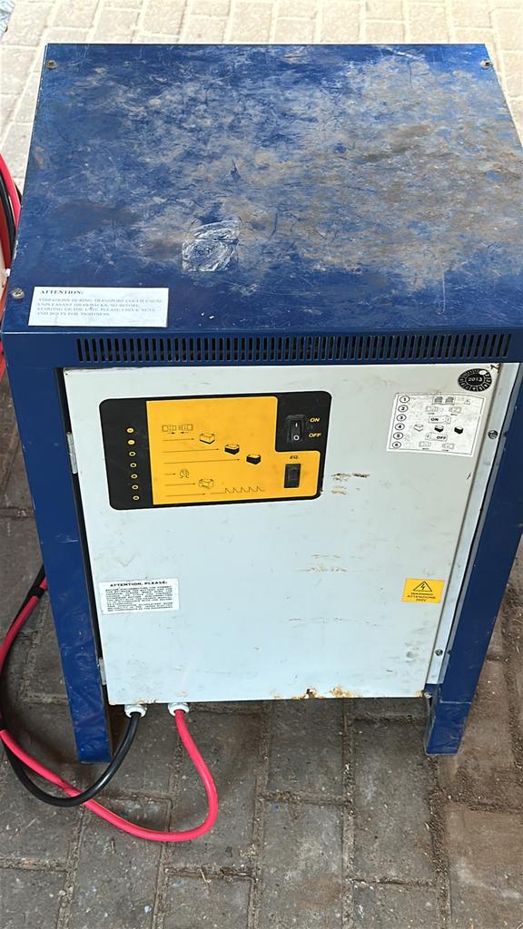 Acculader heftruck 48v, Ophalen of Verzenden