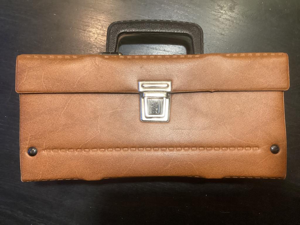 Vintage bruin vinyl cassette bandjes koffer, Ophalen of Verzenden, Zo goed als nieuw