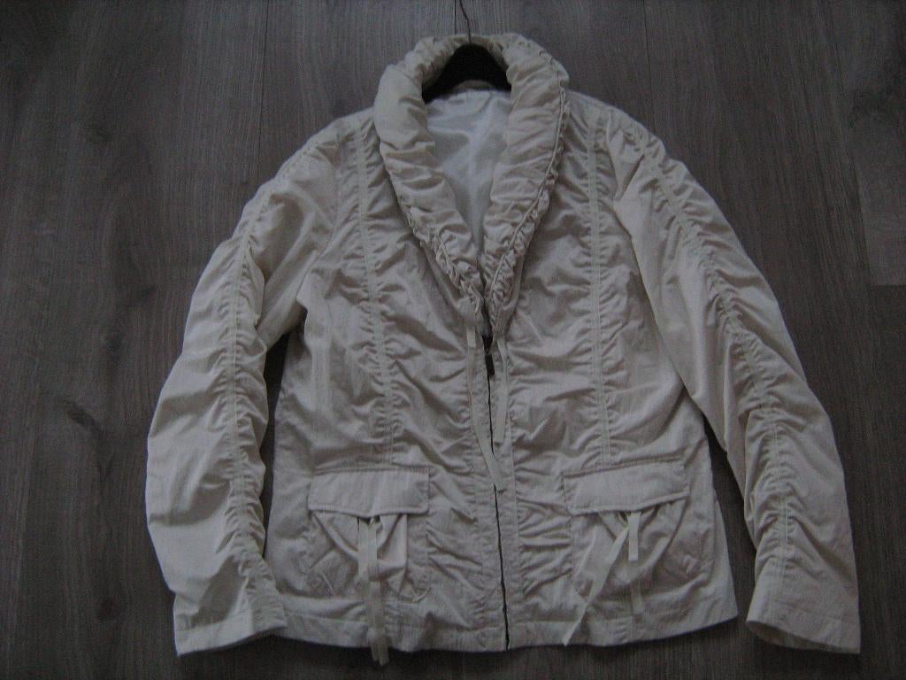 Roomwit Jasje/Colbertje mt.42, Kleding | Dames, Jasjes, Kostuums en Pakken, Zo goed als nieuw, Jasje, Maat 42/44 (L), Overige kleuren