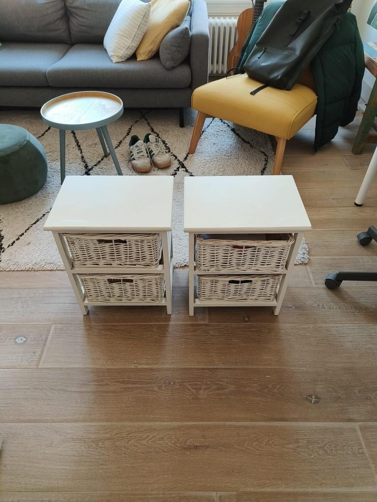 2 nachtkastjes wit, Ophalen, Gebruikt, Minder dan 45 cm, Minder dan 55 cm