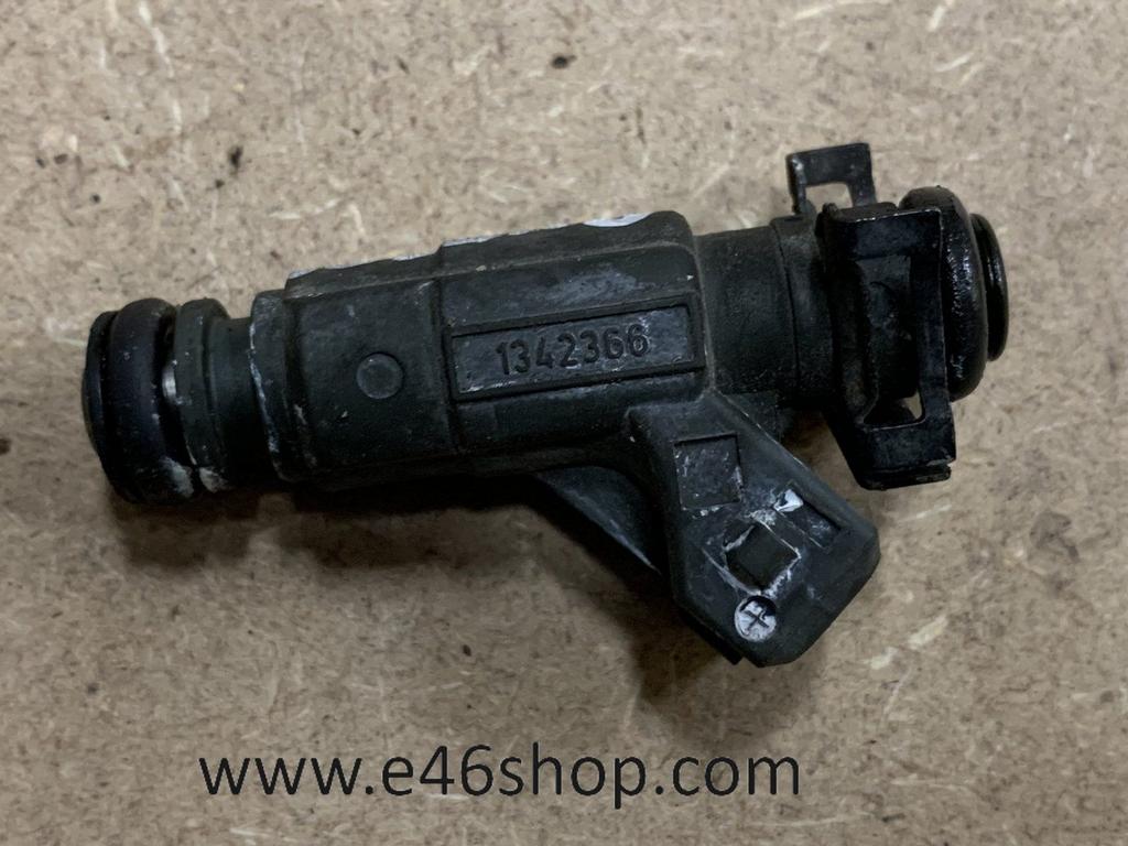 INJECTOR BMW 13711342366 ZIE FOTOS WELKE MOTOREN, Motoren, Gebruikt, -, -, Ophalen of Verzenden