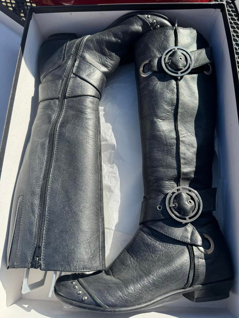 Laarzen te koop, Ophalen of Verzenden, Gedragen, Zwart, Hoge laarzen