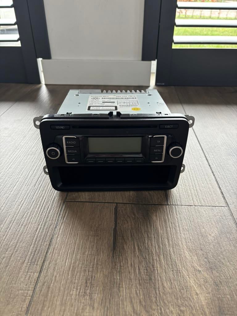 Orginele Volkswagen Polo 6R radio, Auto diversen, Autoradio's, Ophalen, Zo goed als nieuw