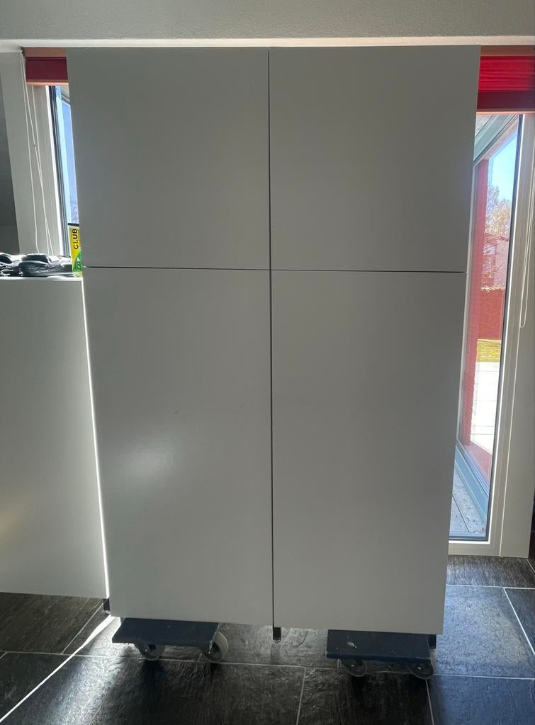 Ikea Besta kast wit met 4 deuren, Huis en Inrichting, Kasten | Overige, Ophalen, Gebruikt