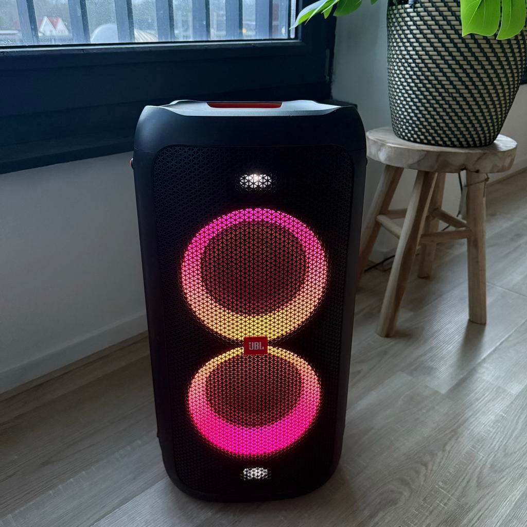 JBL Partybox 100 - Krachtige draagbare partyspeaker, Ophalen, JBL, Overige typen, Zo goed als nieuw