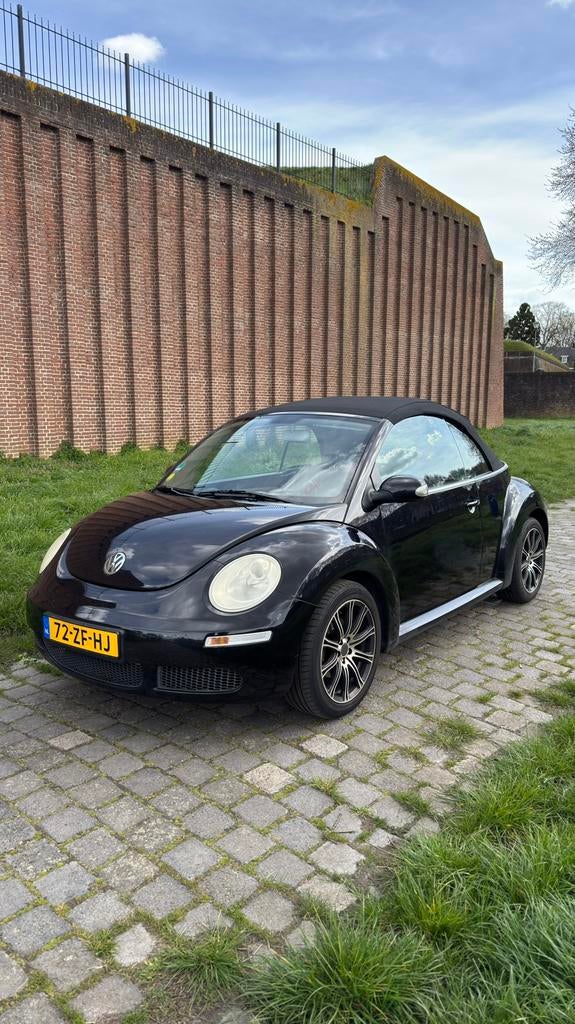Volkswagen Beetle (Kever) 1.6 Cabriolet 2008 Zwart, 4 cilinders, Cabriolet, 4 stoelen, Zwart