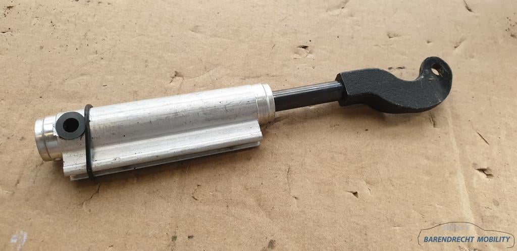 Dak cilinder cabriodak W209 CLK cabriolet 2098001172 voorste, Gebruikt, Mercedes-Benz AG, Voor, Mercedes-Benz