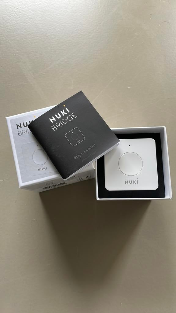 Nuki bridge, Ophalen