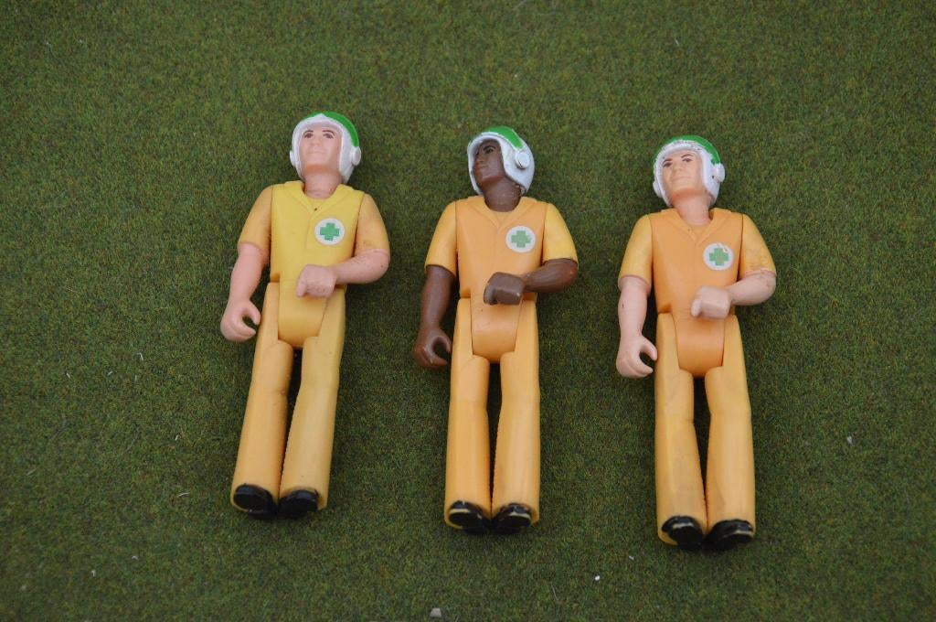 3 vintage Fisher Price poppetjes: Reddingswerkers uit 1974, Ophalen of Verzenden, Gebruikt, Overige typen
