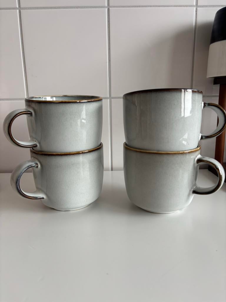 4x IKEA GLADELIG Beker Grijs, Keramiek, Ophalen of Verzenden, Zo goed als nieuw, Effen