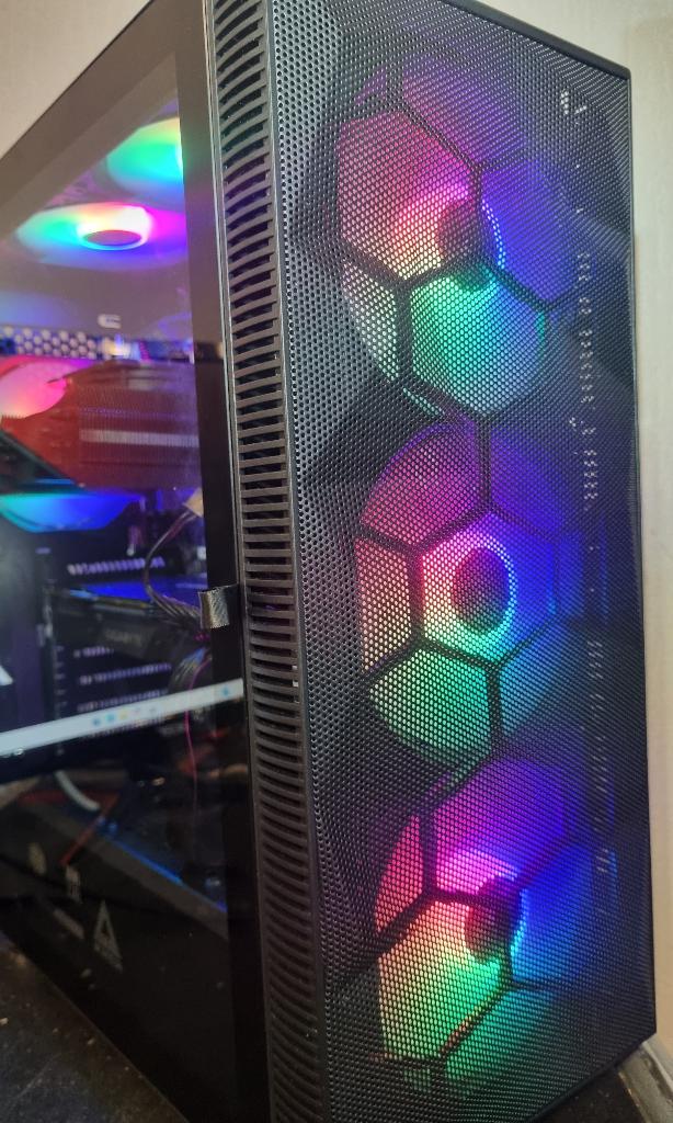 Prachtige Game i7 RTX 2080 GDDR6,i7 8700K,win11,32GBRam,z.g., 1,5 TB, 32 GB, Virtual Reality, Ophalen of Verzenden