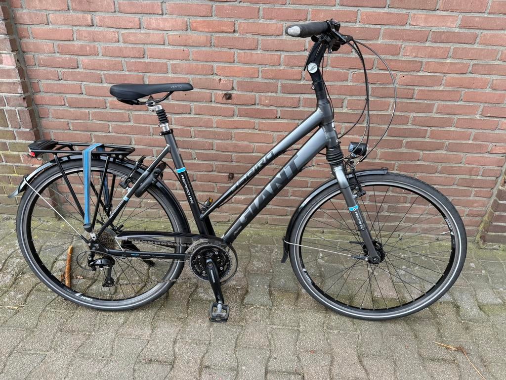 Te koop zeer nette giant aspiro damesfiets toerfiets fiets, Ophalen, 28 inch, 53 tot 56 cm, Giant