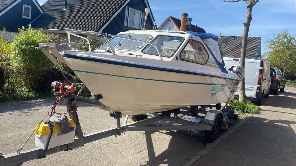 Beekman profish 521 alpha 90pk marinier, Gebruikt, Ophalen, 70 pk of meer, 3 tot 6 meter