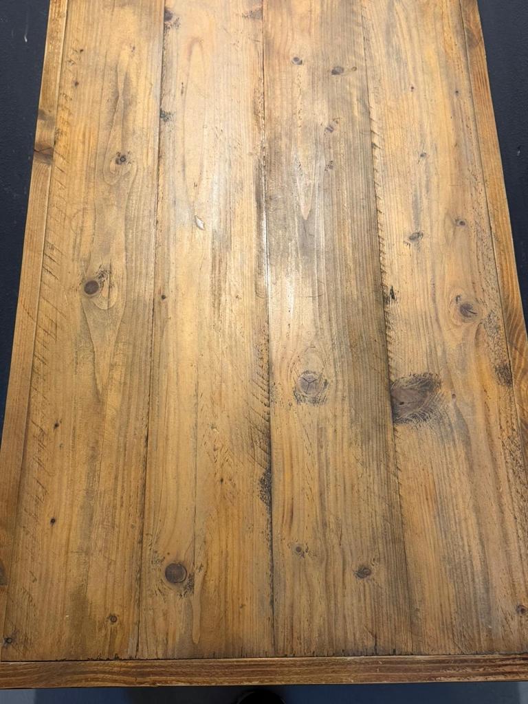 Houten salontafel met zwart onderstel, Huis en Inrichting, Tafels | Salontafels, Ophalen, Gebruikt, 100 tot 150 cm, 50 tot 100 cm