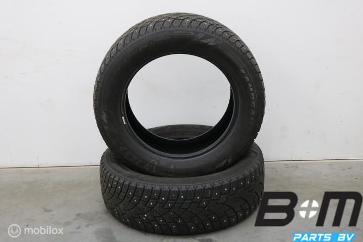 2 x 2256017 103T Landsail Ice IS37 Spikes 6.5mm 225 60 17, Gebruikt, Band(en)