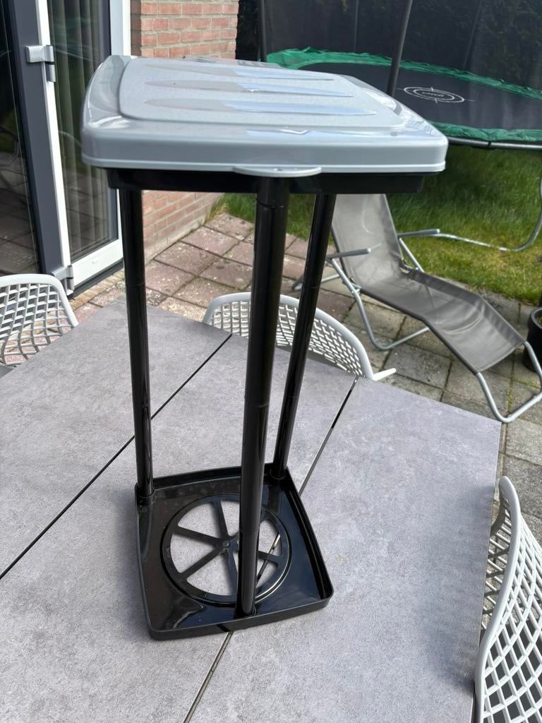 Camping prillenbak, Ophalen, Zo goed als nieuw